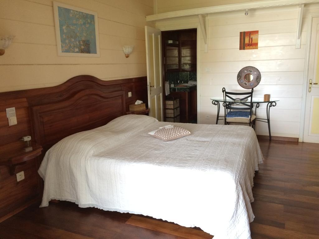 Hotel Le Bois Rouge Cilaos Zimmer foto