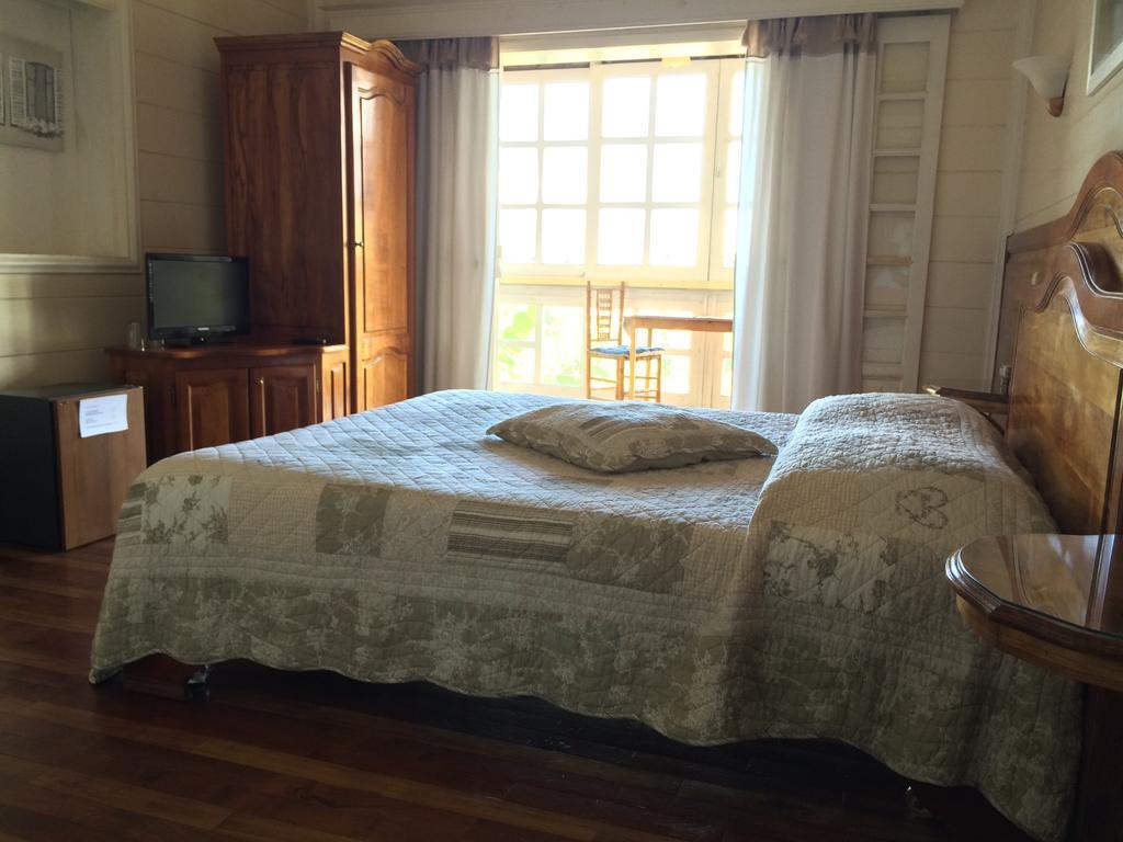 Hotel Le Bois Rouge Cilaos Zimmer foto